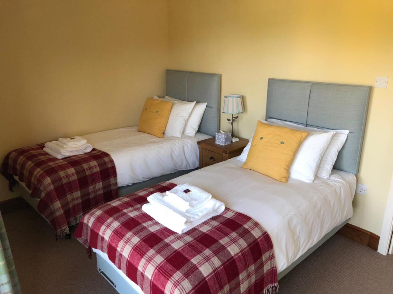 The Highland Club Hotel Fort Augustus Phòng bức ảnh